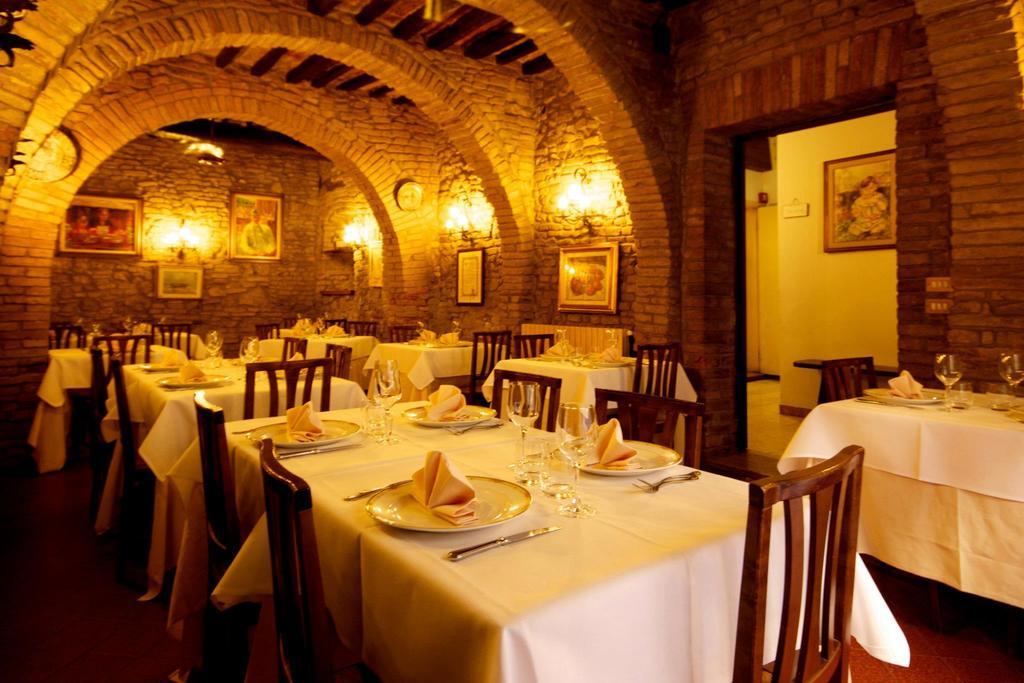 Locanda Il Pino San Gimignano Exterior foto